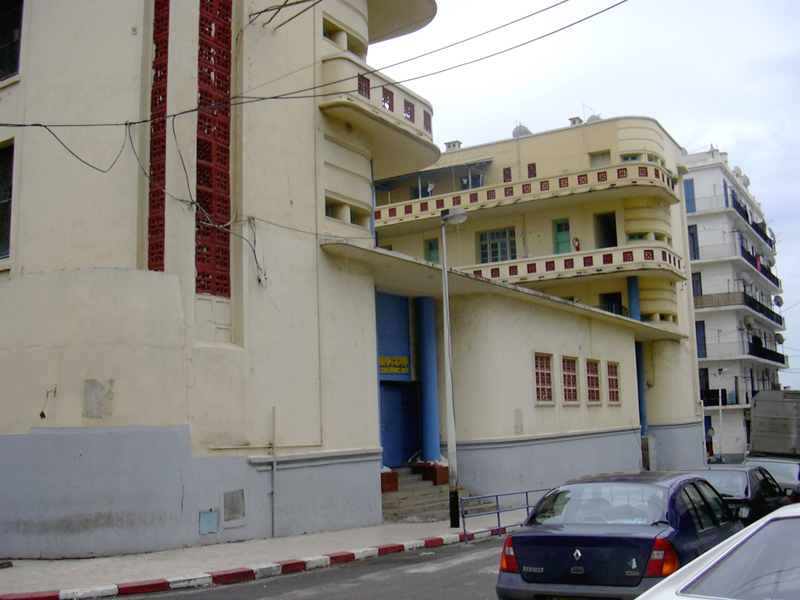 photos/2004 Alger/0355 Rue et Ecole Lazerges.jpg